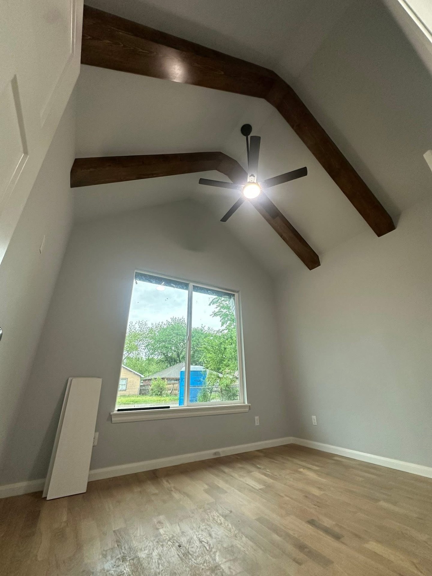 Residential project photo 16
